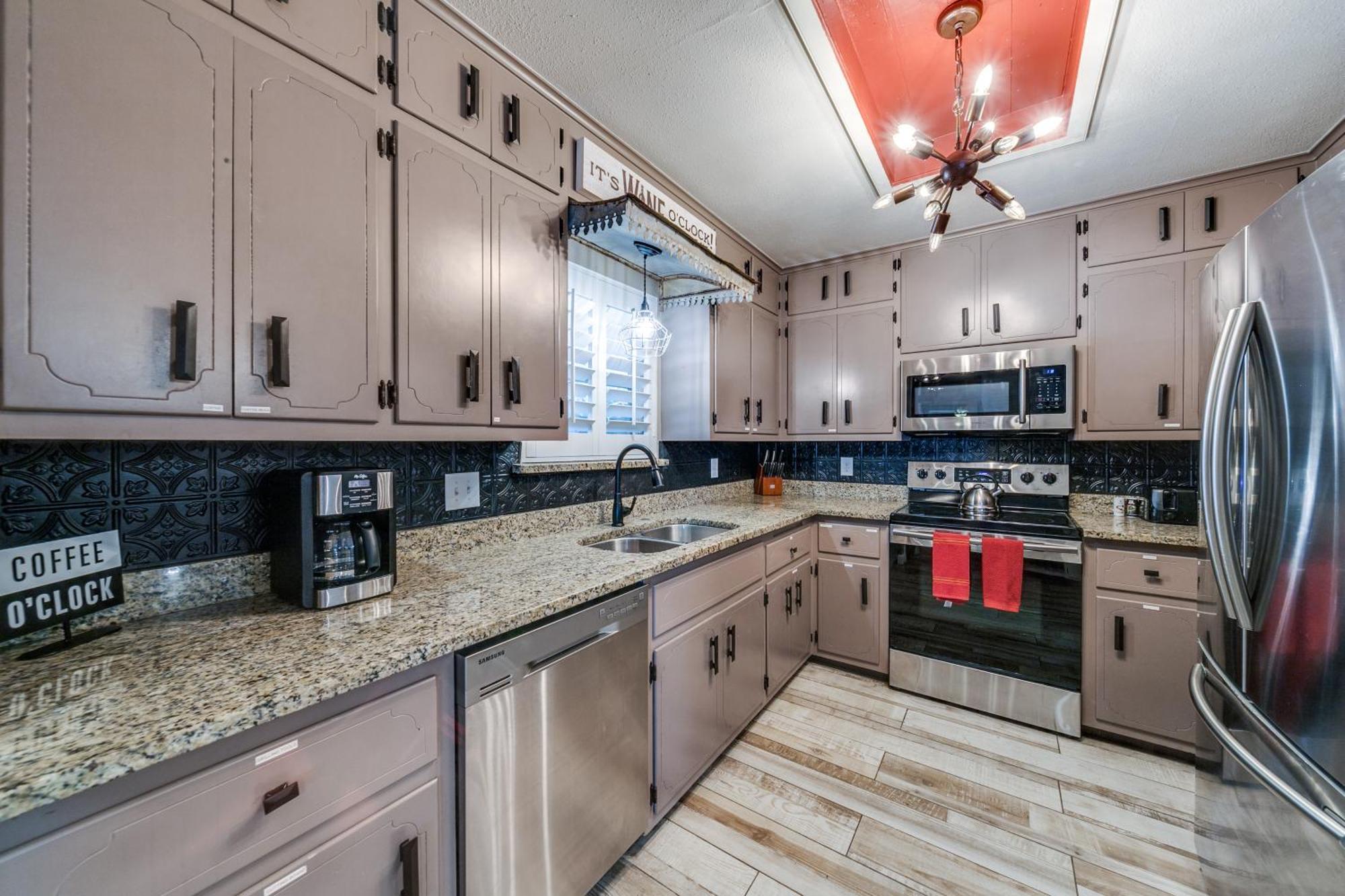 Charming Pet Friendly 4 Bdrm Home Mins To Main St And Wineries Фредериксбург Екстериор снимка