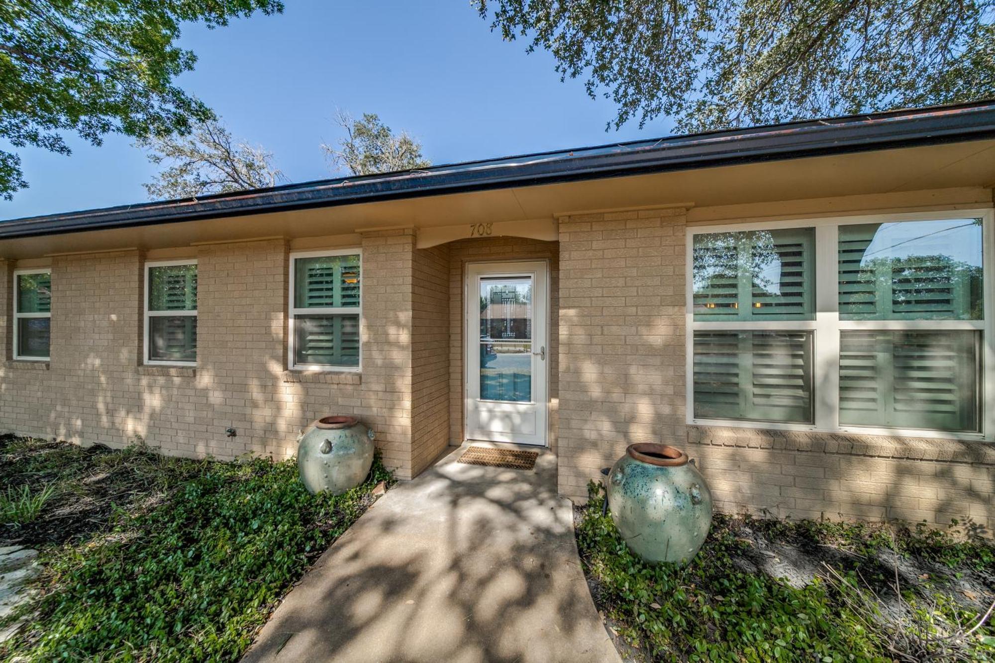 Charming Pet Friendly 4 Bdrm Home Mins To Main St And Wineries Фредериксбург Екстериор снимка