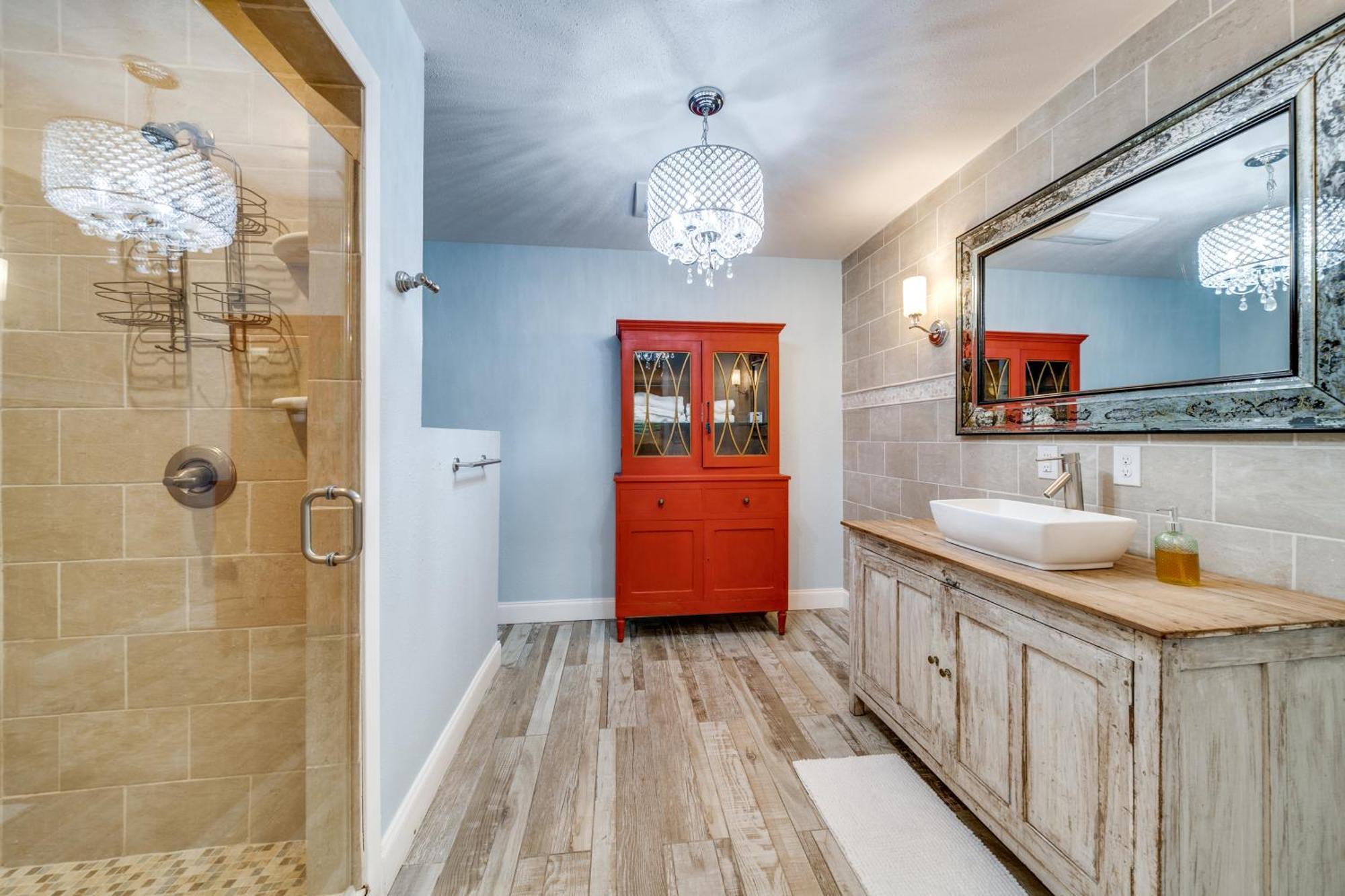 Charming Pet Friendly 4 Bdrm Home Mins To Main St And Wineries Фредериксбург Екстериор снимка